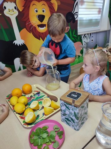 Lemoniada cytrynowo – pomarańczowa przez Nas dzisiaj zrobiona!